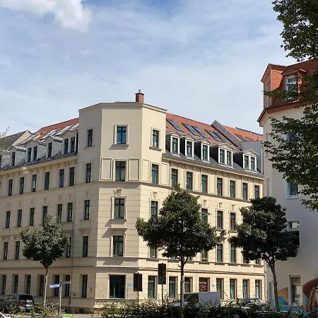 3-Room Karl-Heine *