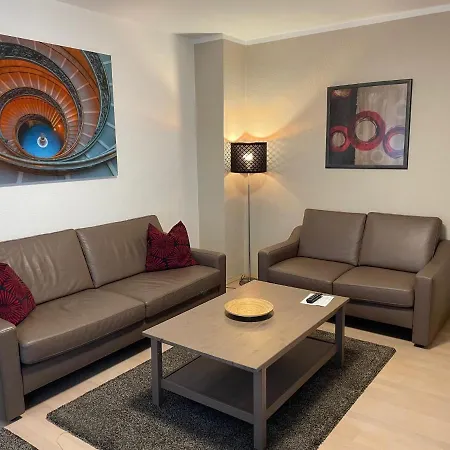 3-Room Karl-Heine