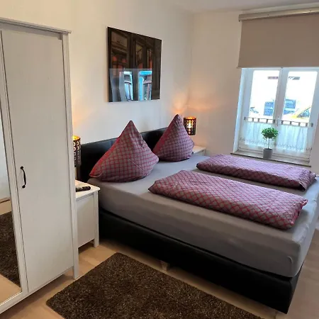 3-Room Karl-Heine *